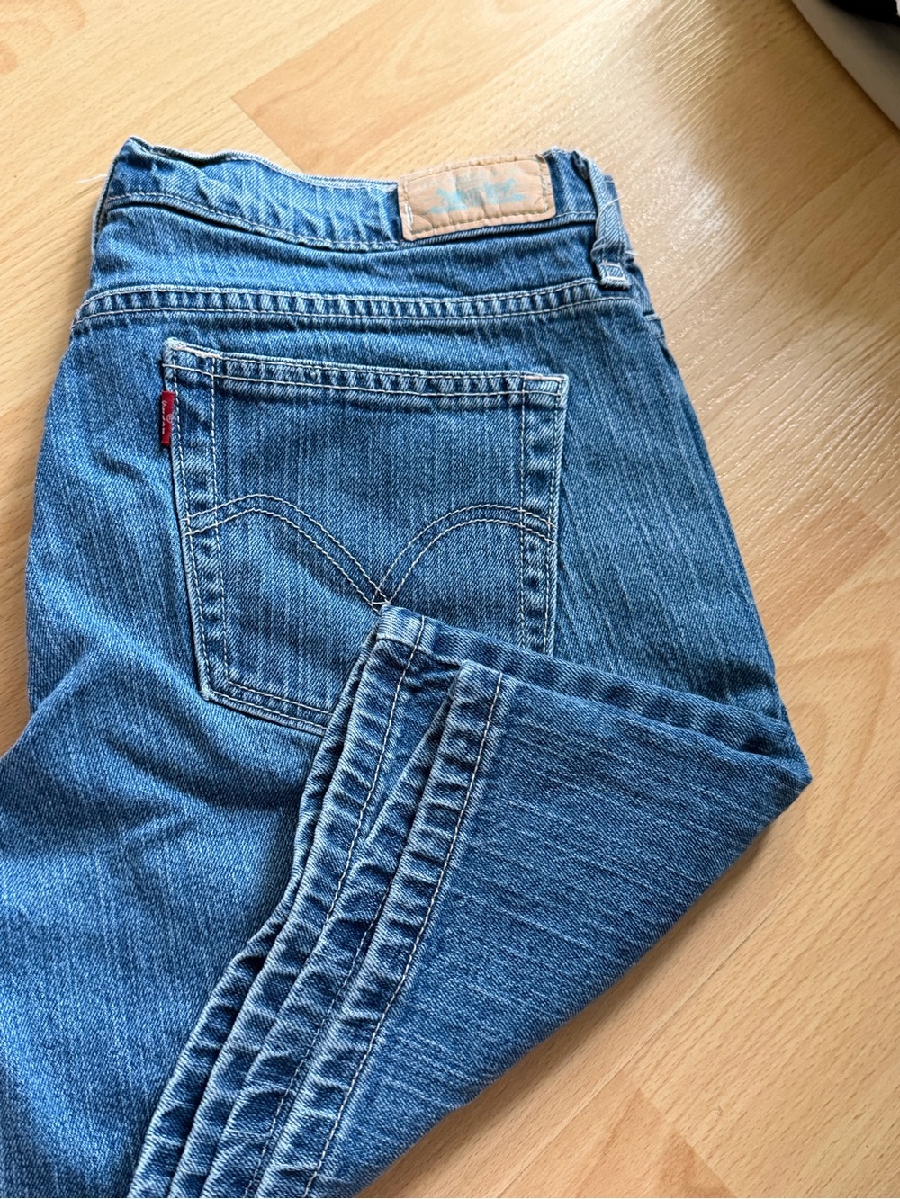 Levi’s 515 Medium Wash Denim Shorts Classic Mid Rise Cutoffs